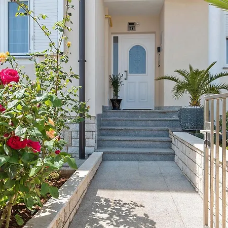 Summer House Pula Exterior foto