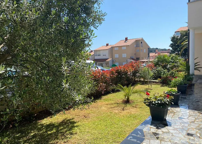 Summer House Pula