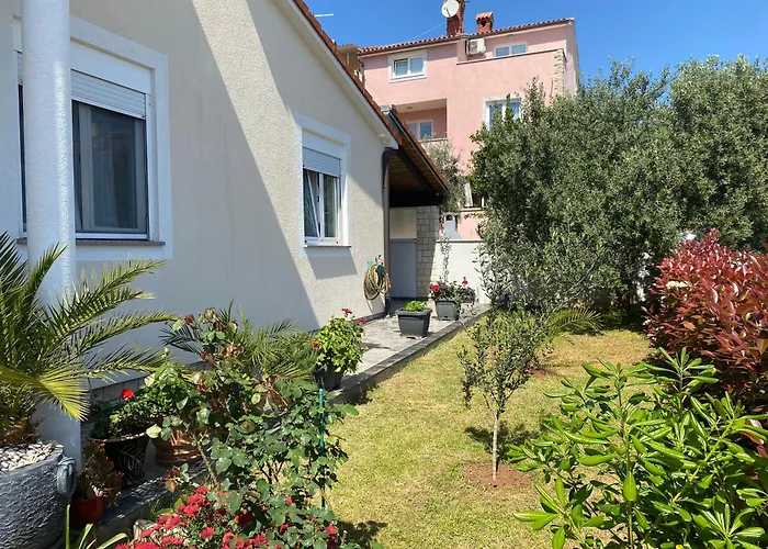 Summer House Pula
