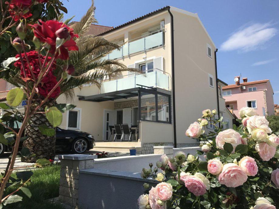 Summer House Apartment Pula